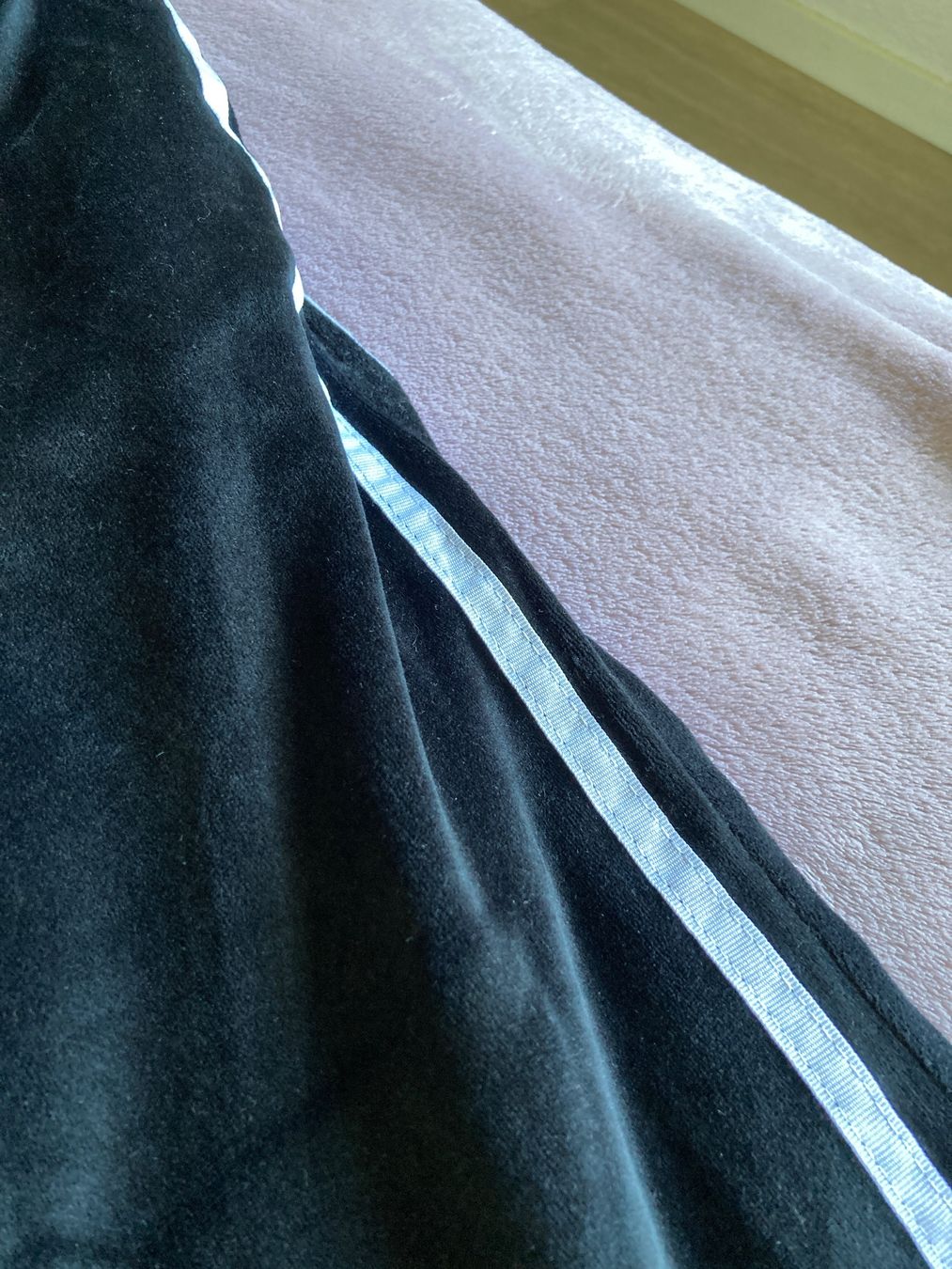 Pantaloni: Freizeithose XL (eher 2XL) NEU Chiccorée – Nuovo (secondo la descrizione) da Dagmersellen venduto da RamonaJohann 1
