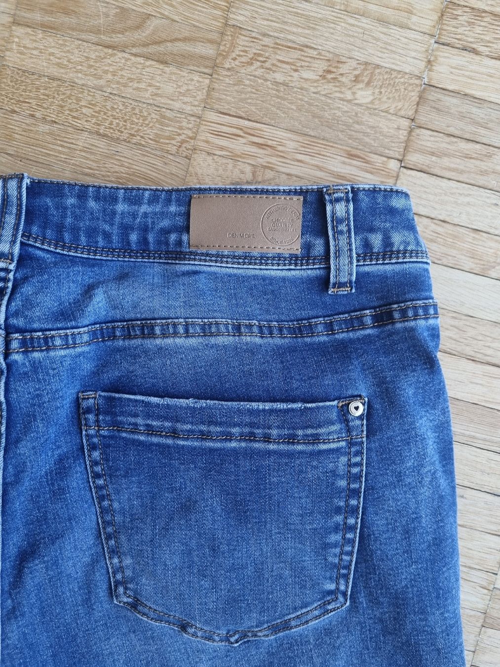 Jeans: Chicoree Denim Jeans blau Grösse 42  – Nuovo (secondo la descrizione) da Pfäffikon ZH venduto da Nick72 4