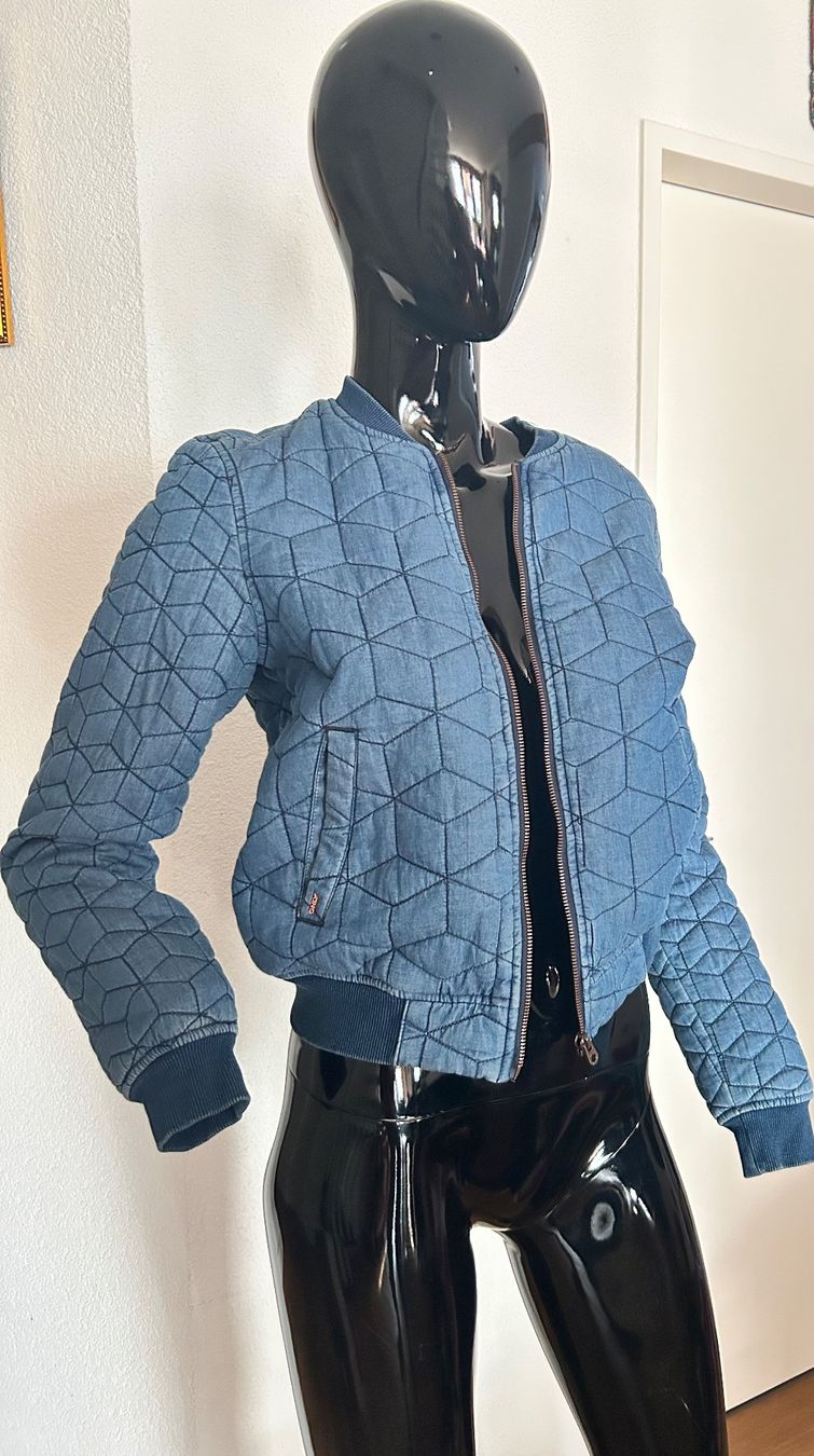 Giacche: Kurze Jacke Damen – Usato da Bad Ragaz venduto da ocl_2fyc