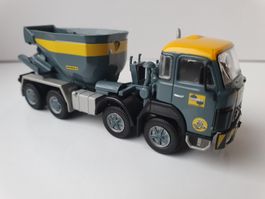 Saurer / Typ D330B  F 8x4 / Betonmulde / Dozza AG /ZH / 1:87