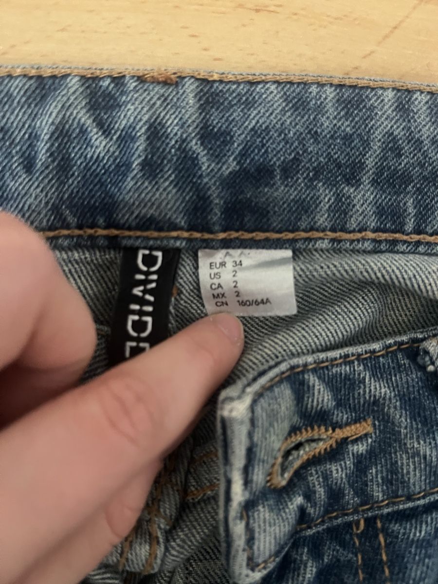 H&M Jeans: Coole Jeans, Grösse 34, H&M – D'occasion à Wettingen par ele_n8lj 1