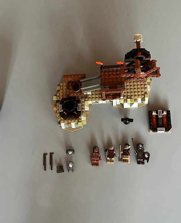 Giocattoli: LEGO Herr der Ringe 9476 Ork-Schmiede – Usato da Moosseedorf venduto da mbr_bd8h 2