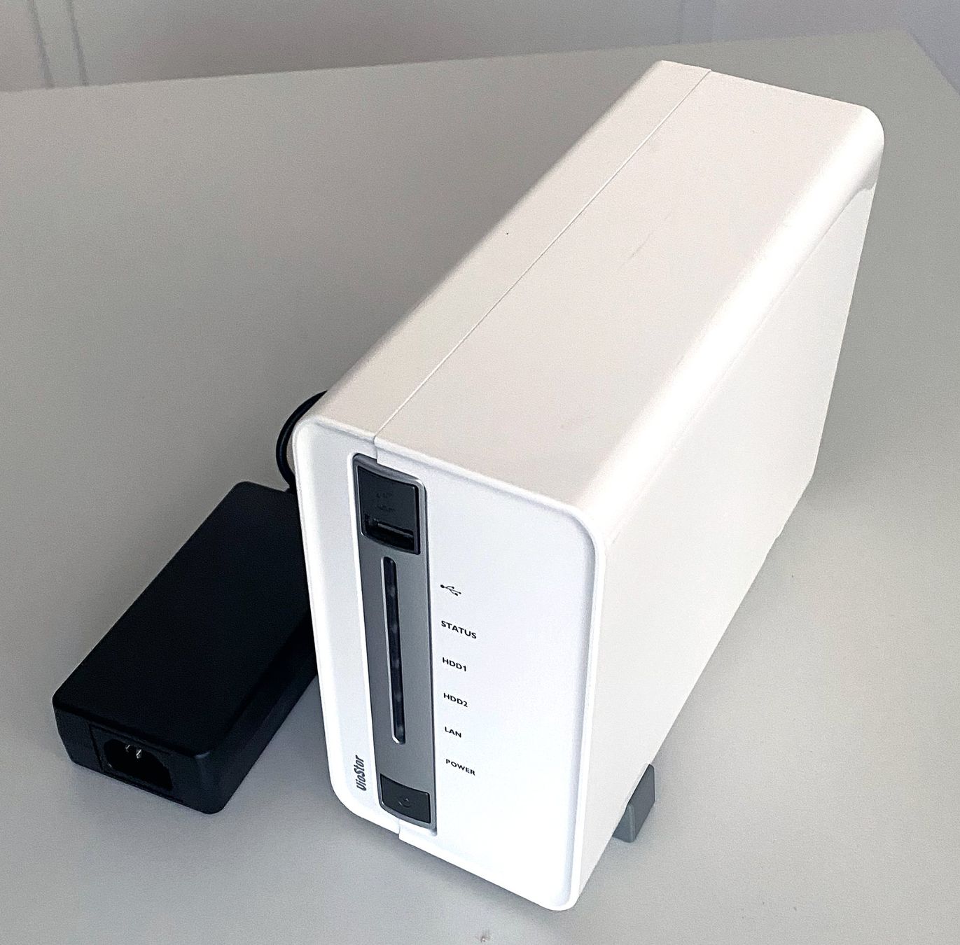 Qnap Server: QNAP Network Video Recorder - VioStor NVR VS-2108L – Usato da Müntschemier venduto da wayllu 1