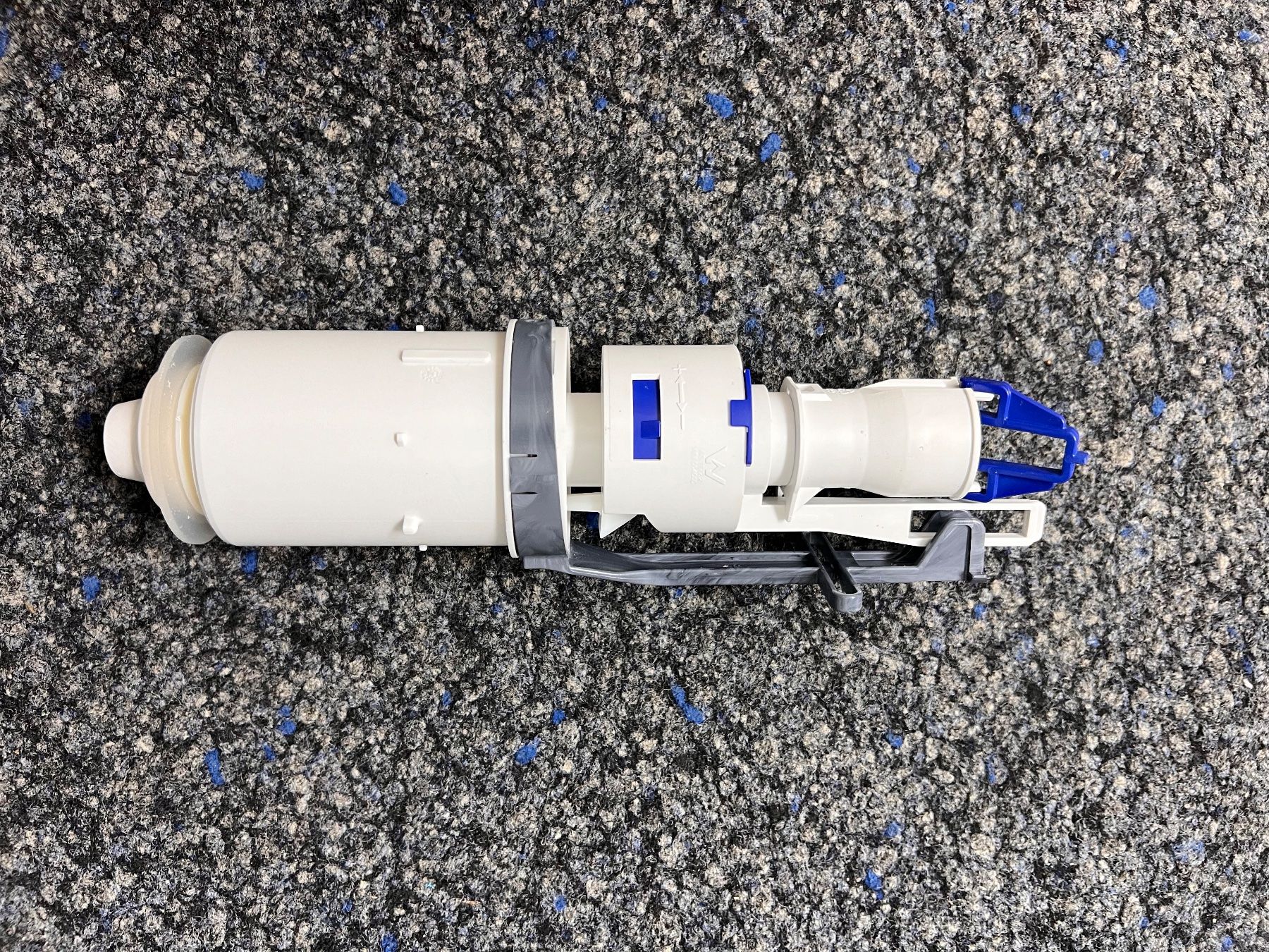 Geberit WC: Geberit 240.638.00.1 Spülgarnitur NEU – Usato da Steinhausen venduto da blauweiss.ch 2