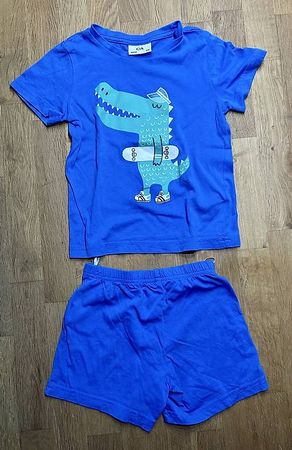 Süsses Krokodil Pyjama: Set Grösse 104 C&A