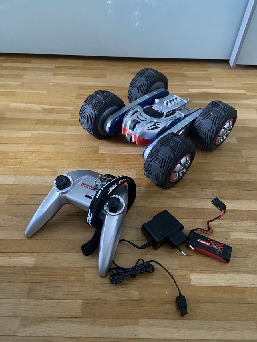 Carrera RC Modellbau: Carrera RC Ferngesteuertes Auto – Gebraucht aus Zürich von pluto124 1