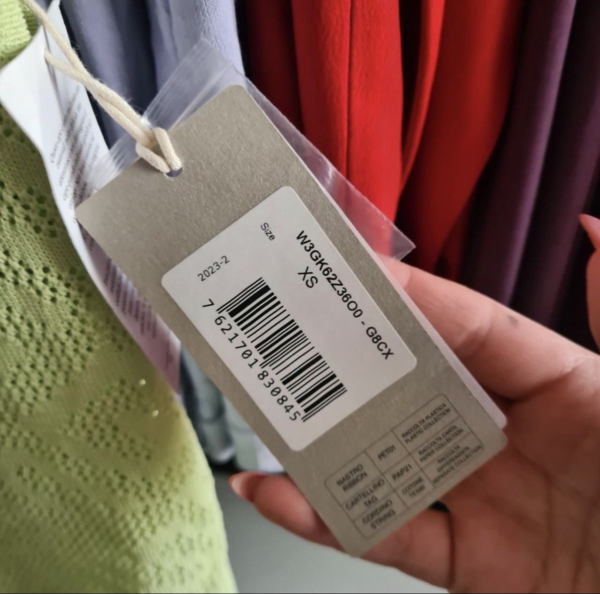 Guess Vestiti: Guess Strickkleid hellgrün Grösse XS neu – Nuovo (secondo la descrizione) da Emmen venduto da mak31 3
