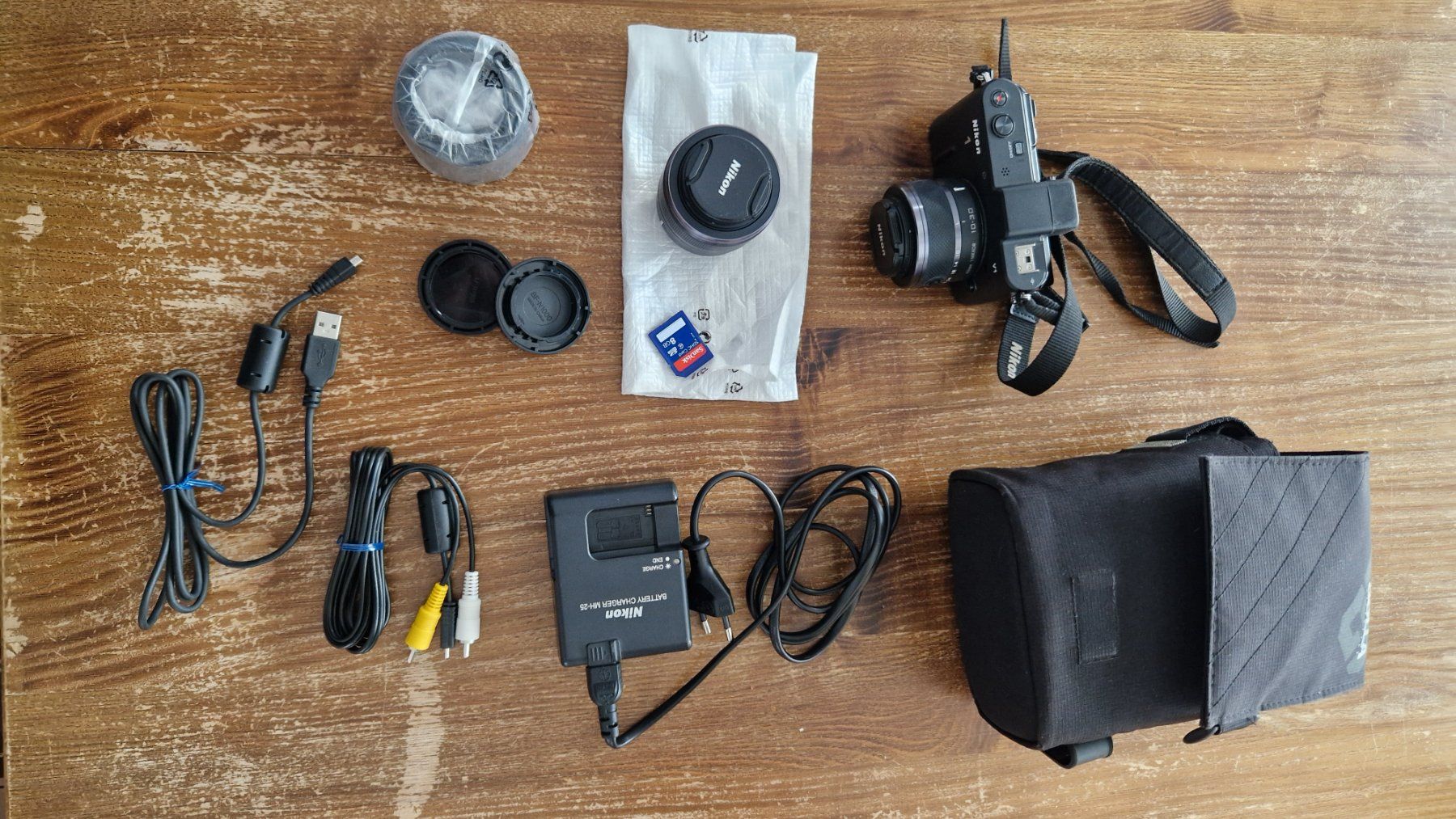 Nikon Kamera: Nikon mit Zubehör – Gebraucht aus Gerzensee von Hansjrg8143 1