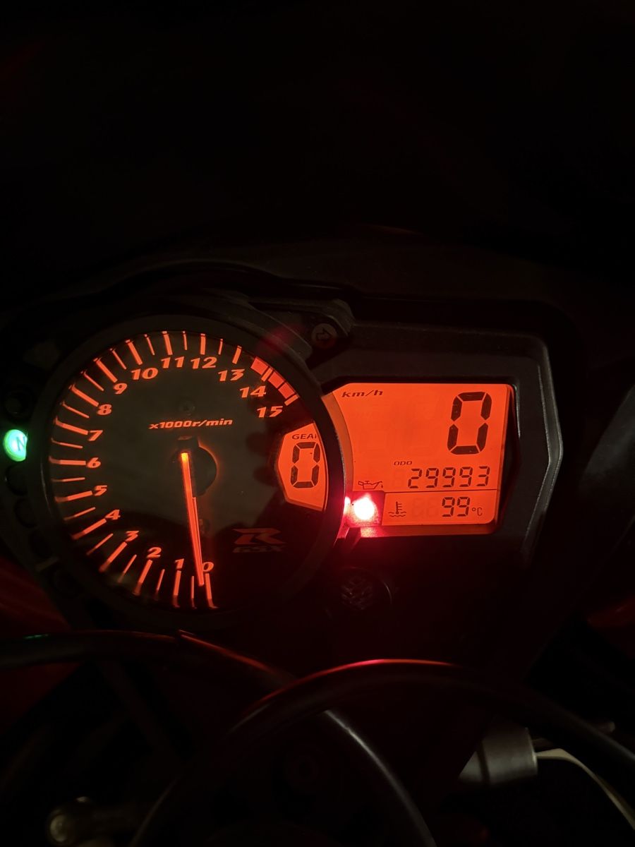 Suzuki Strada: Suzuki GSXR 1000  – Usato da Zuchwil venduto da dor_m2xk 3