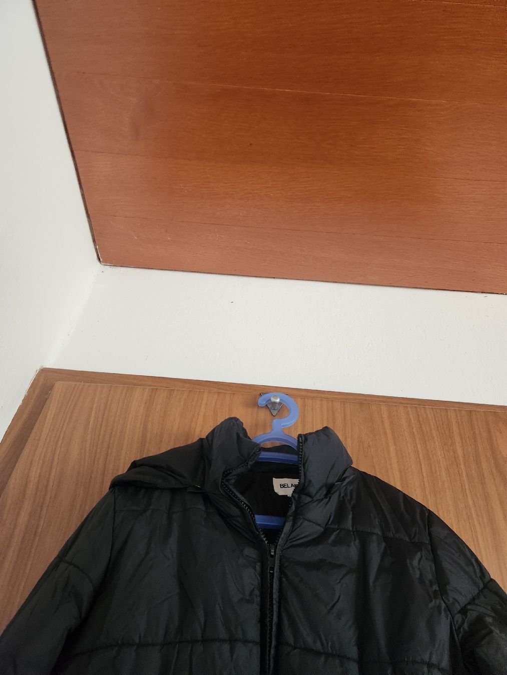 Cappotti: Doudoune BELAIR capuche fourrure T1  – Usato da Niedergösgen venduto da Eva2410 4