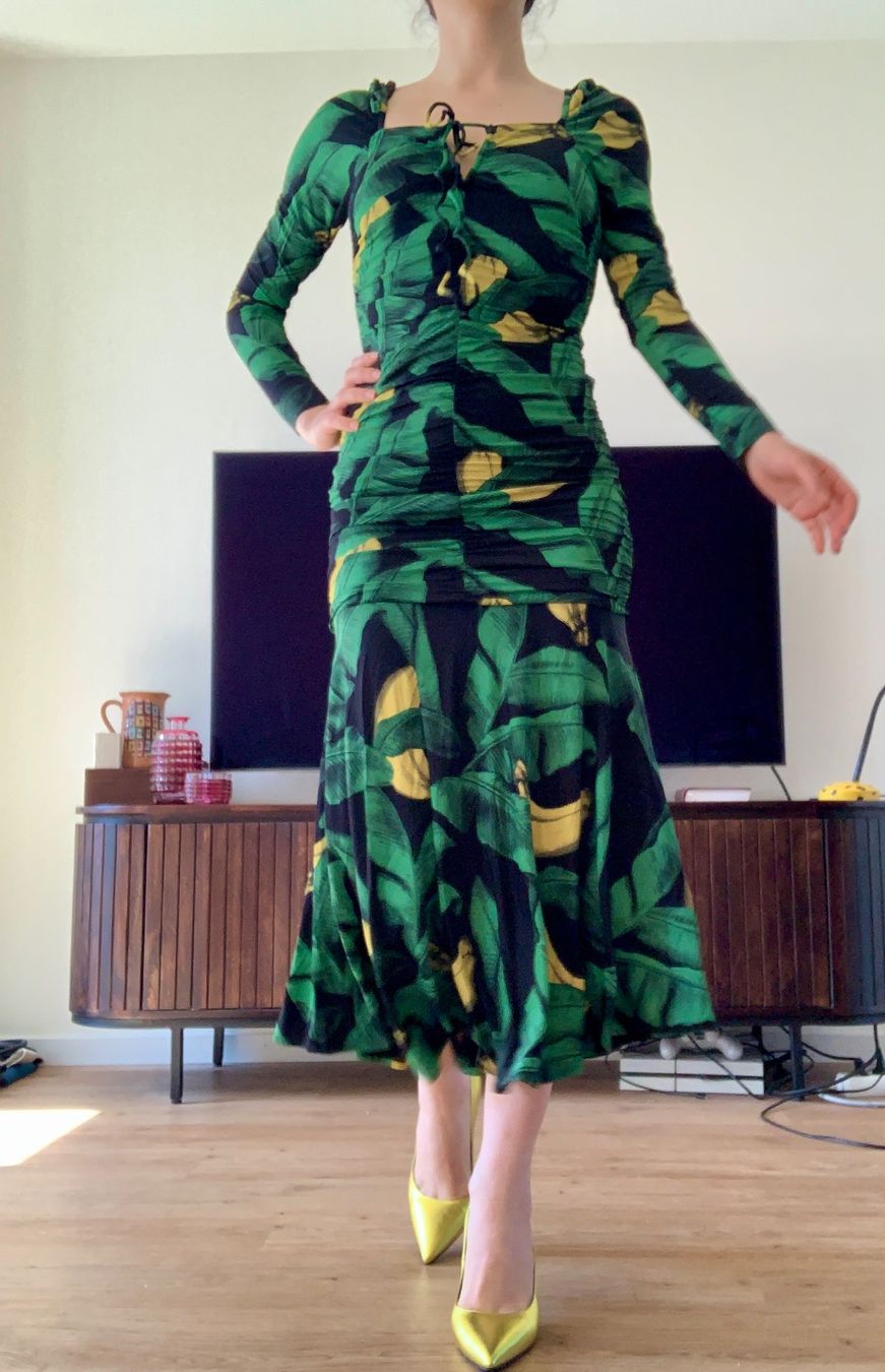 Ganni Vestiti: Robe motif banane Ganni – Nuovo e nell'imballaggio originale da Genève venduto da vic_s9c5