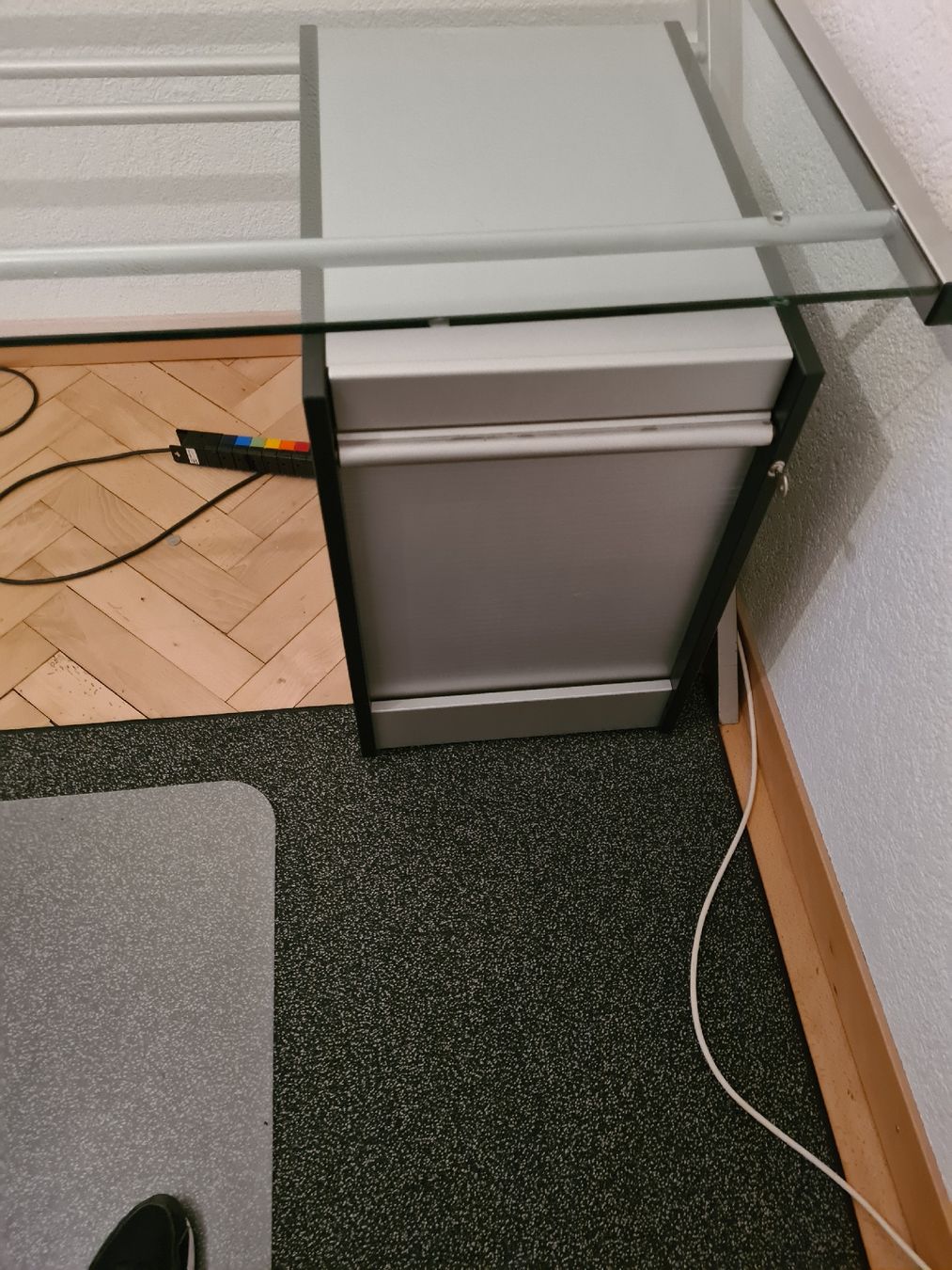 Scrivanie: Bürotisch/-mobiliar zu verkaufen – Usato da Neuheim venduto da uttenberg 2
