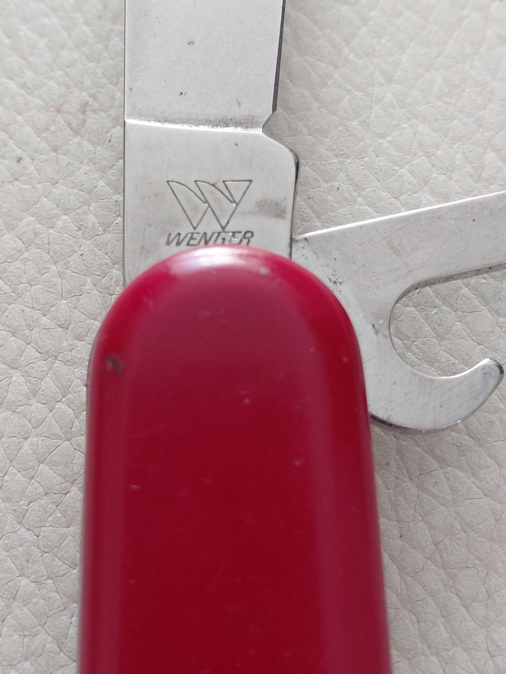 Wenger Coltelli tascabile: Taschenmesser Wenger Apprentice Feldschlösschen rot gebrauch – Usato da Belp venduto da mar_76s8 2