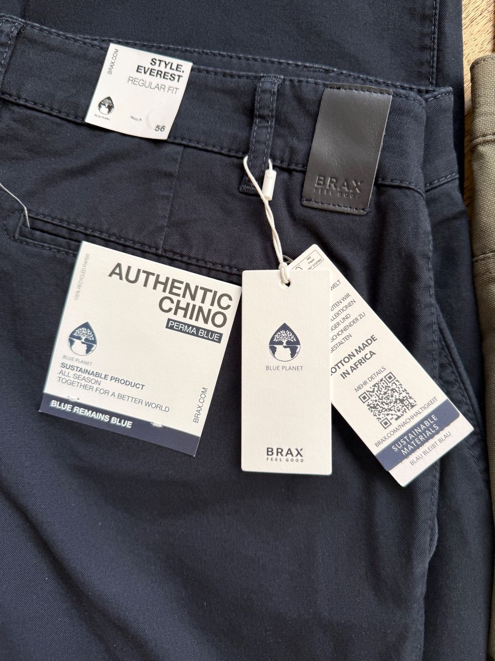 Brax Pantaloni: 3 Hosen von Brax neu – Nuovo e nell'imballaggio originale da Zürich venduto da bluebirdmon 2