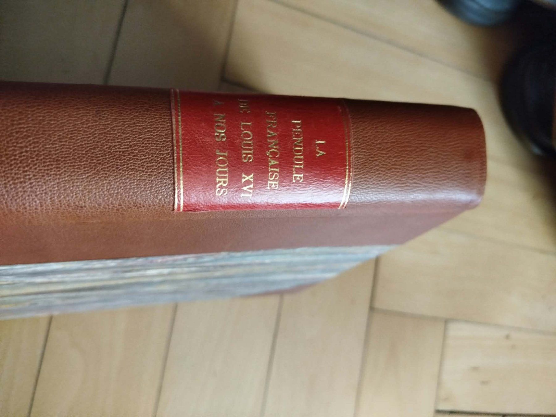 Bücher: Livre Pendule Française – Gebraucht aus La Chaux-de-Fonds von Emmaus2300CDF 2