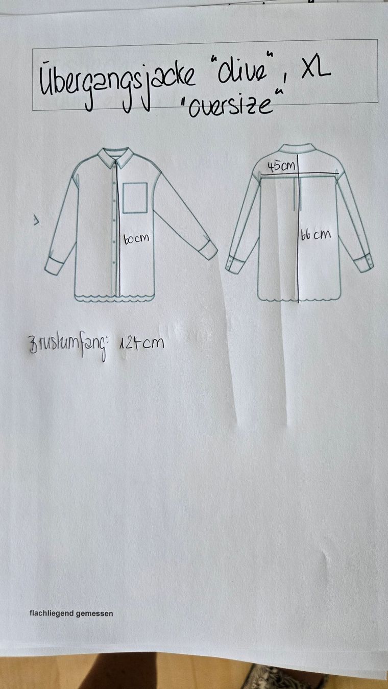Giacche: leichte Winterjacke / Übergangsjacke "oversize" – Usato da Malans GR venduto da Miraval 7