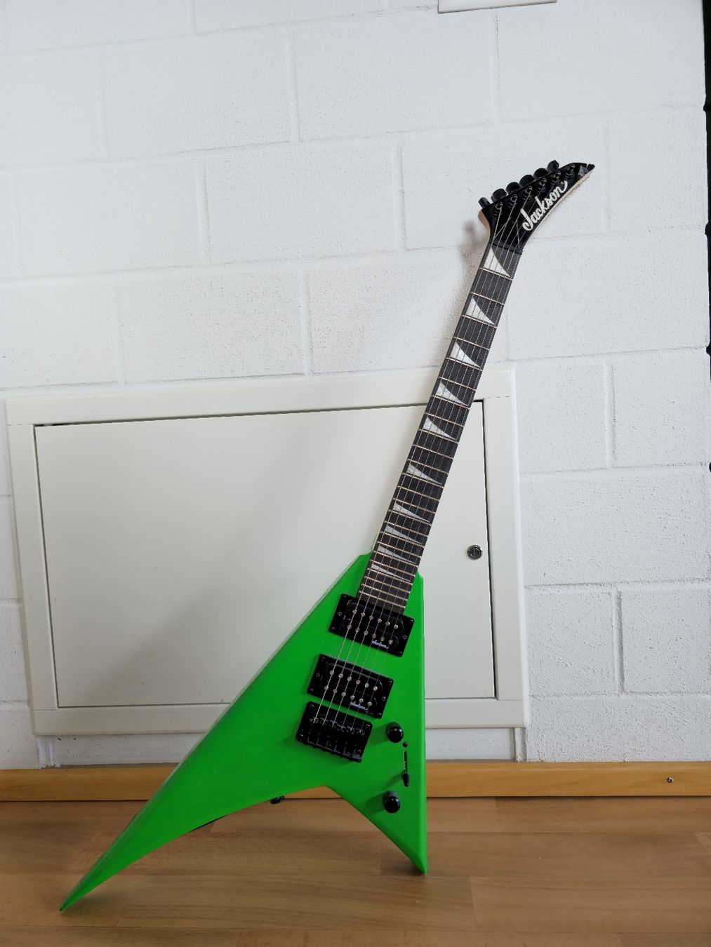 Jackson Strumenti musicali: Egitarre jackson rhoads minion green – Usato da Eschen venduto da DrWachter