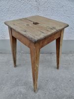 Grosi's altes Taburettli Hocker Schemel