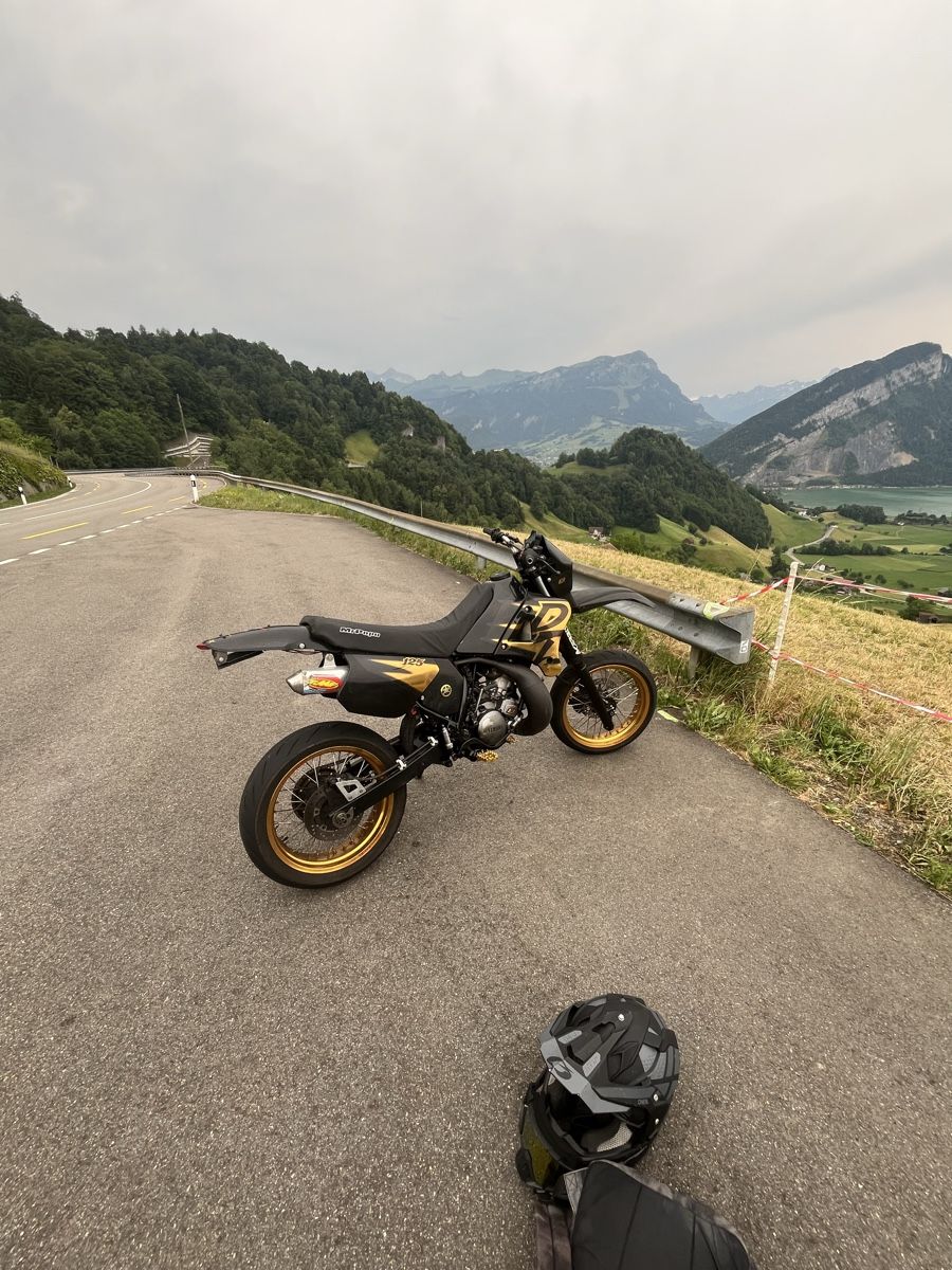 Yamaha Strasse: Yamaha Dt 125 r Supermoto – Gebraucht aus Goldau von IvoP12.- 1