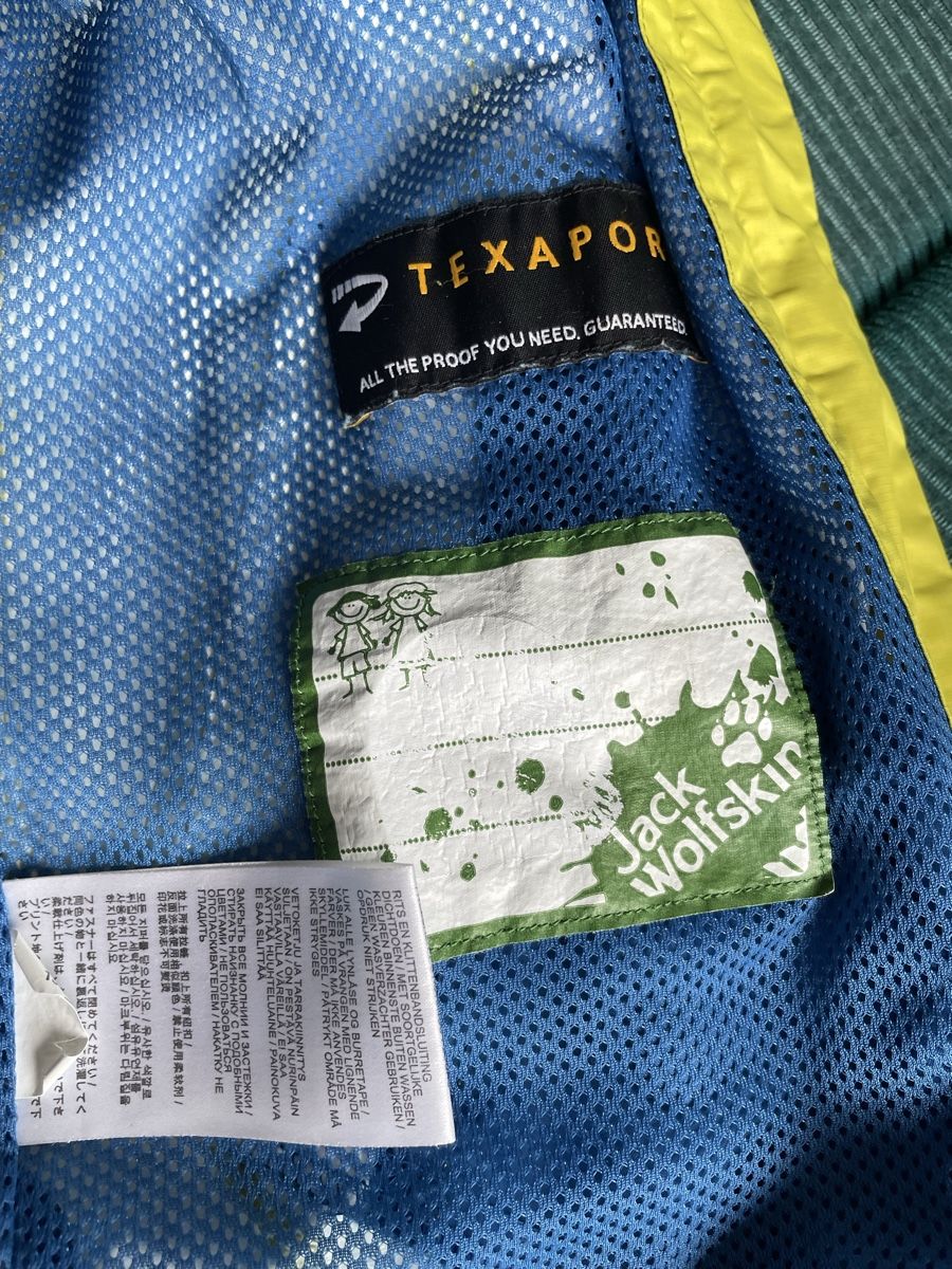 Jack Wolfskin Giacche & Cappotti: leichte Jack Wolfskin Regenjacke 128 – Usato da düdingen venduto da Kaunakakai 4
