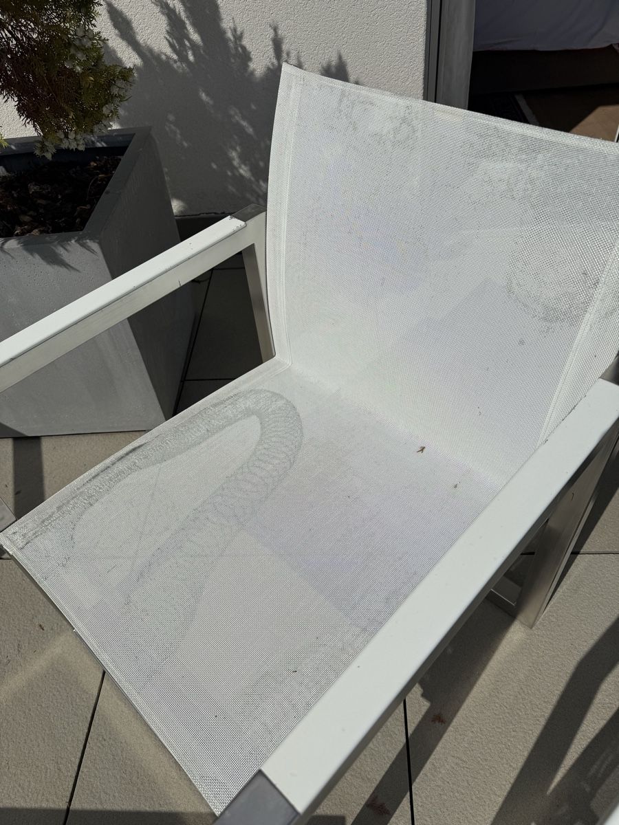Royal Botania Set di tavolo e panche: Outdoor Royal Botania coffe table set – Usato da Genolier venduto da fan_6jww 7