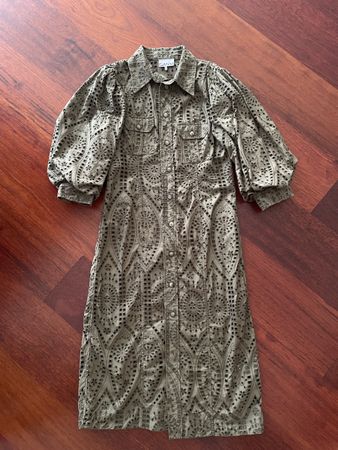 Robe chemise Ganni broderie anglaise kaki taille 38
