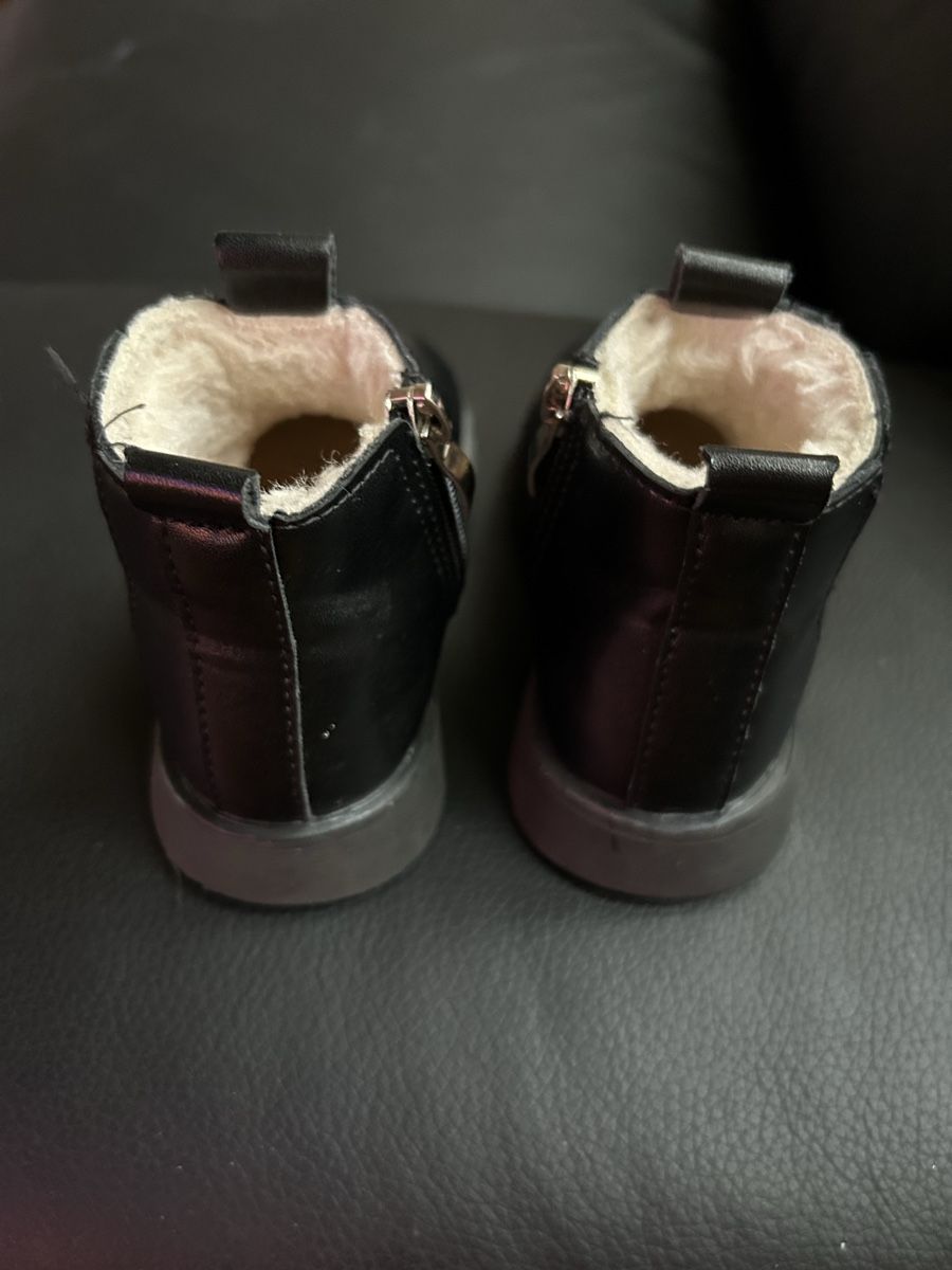 Scarpe per ragazzi: Kinder stiefeln Grösse 22 – Usato da Läufelfingen venduto da Kitty_St 2