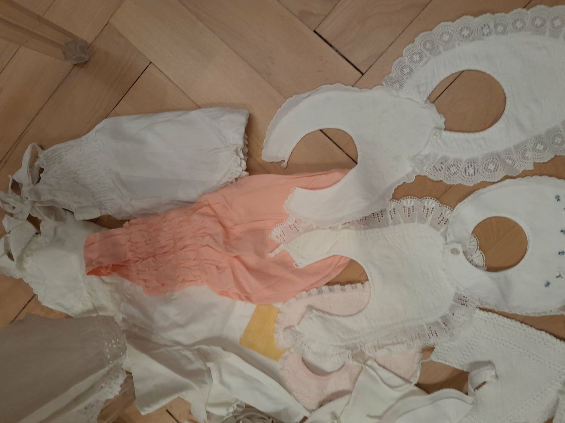 Vestiti: Lot alte Kleider – Usato da Solothurn venduto da BelleEpoque 2