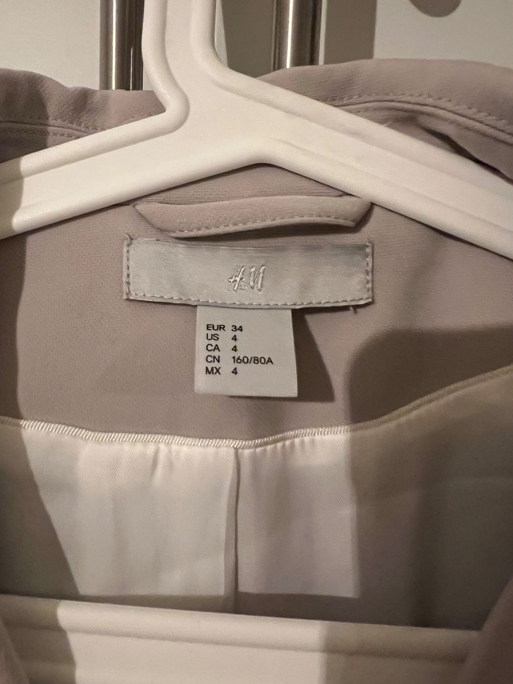 H&M Cappotti: Mantel (trench-coat stil) – Usato da Thalwil venduto da and_nb7r 2