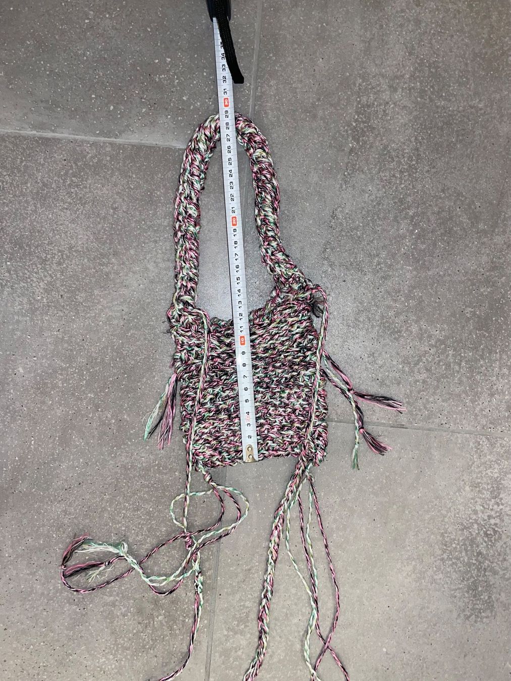 Sacs femmes: ALLES RAUS Häkeltasche – D'occasion à Kloten par simones.thriftshop 5