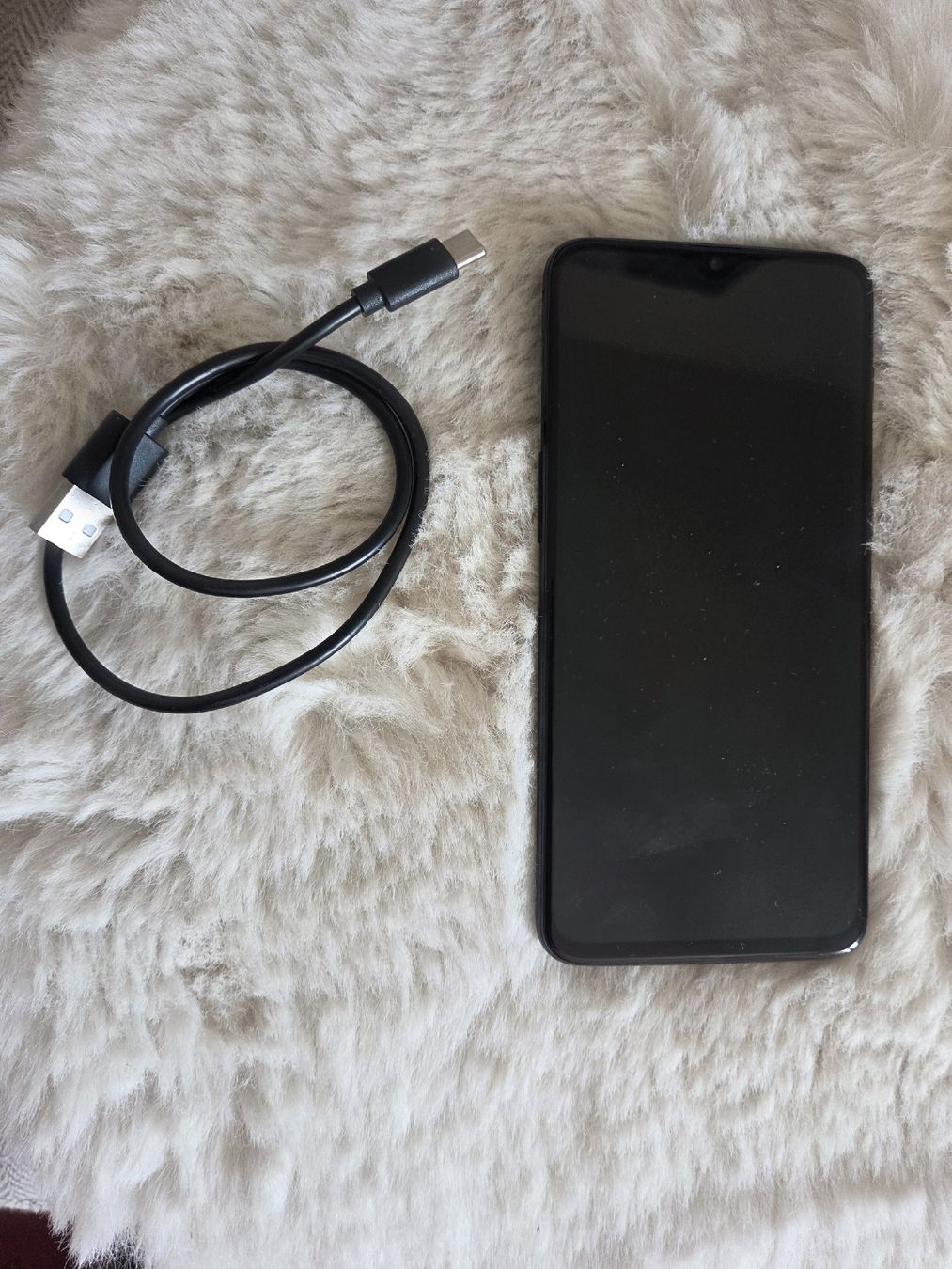OnePlus Telefoni cellulari / Smartphones: OnePlus 6T 128GB Schwarz – Usato da Flawil venduto da Hamdia12 5