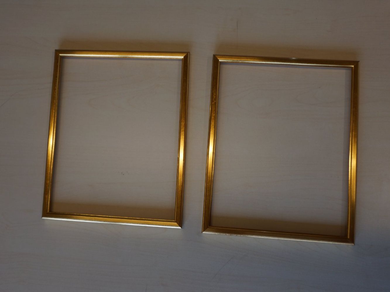 Cornici: Bilderrahmen 2er Set mittel, gold aus Holz – Nuovo (secondo la descrizione) da Giswil venduto da sowo60 2