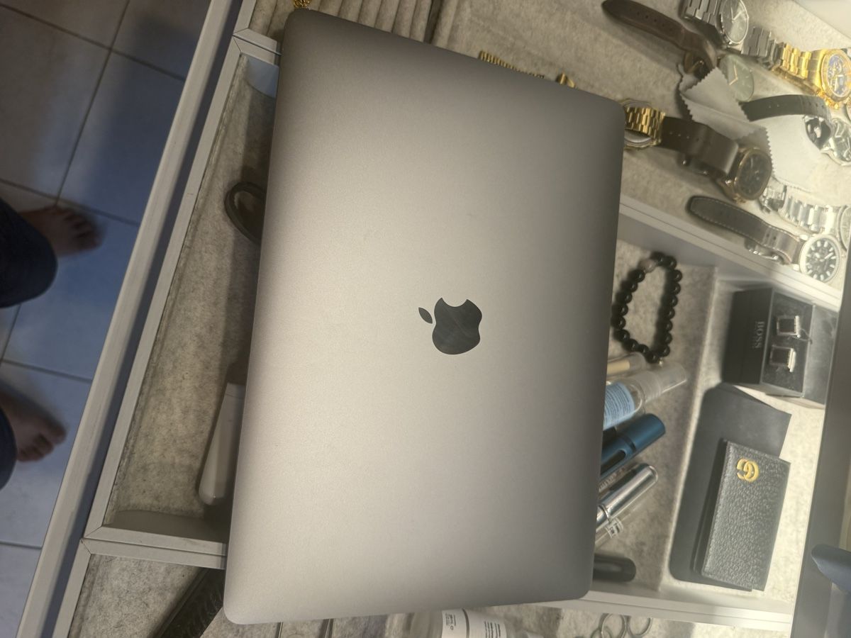 Apple Notebook: Sleek MacBook Air 13" – Usato da wöschnau venduto da rash99 1