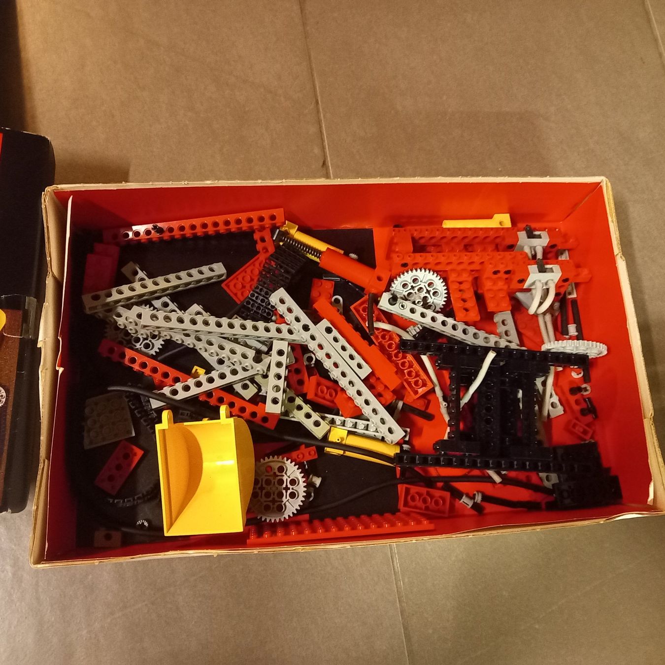 Lego Kit di costruzioni: Lego Technic  8851 Bagger – Usato da Ennetmoos venduto da enzian24 1
