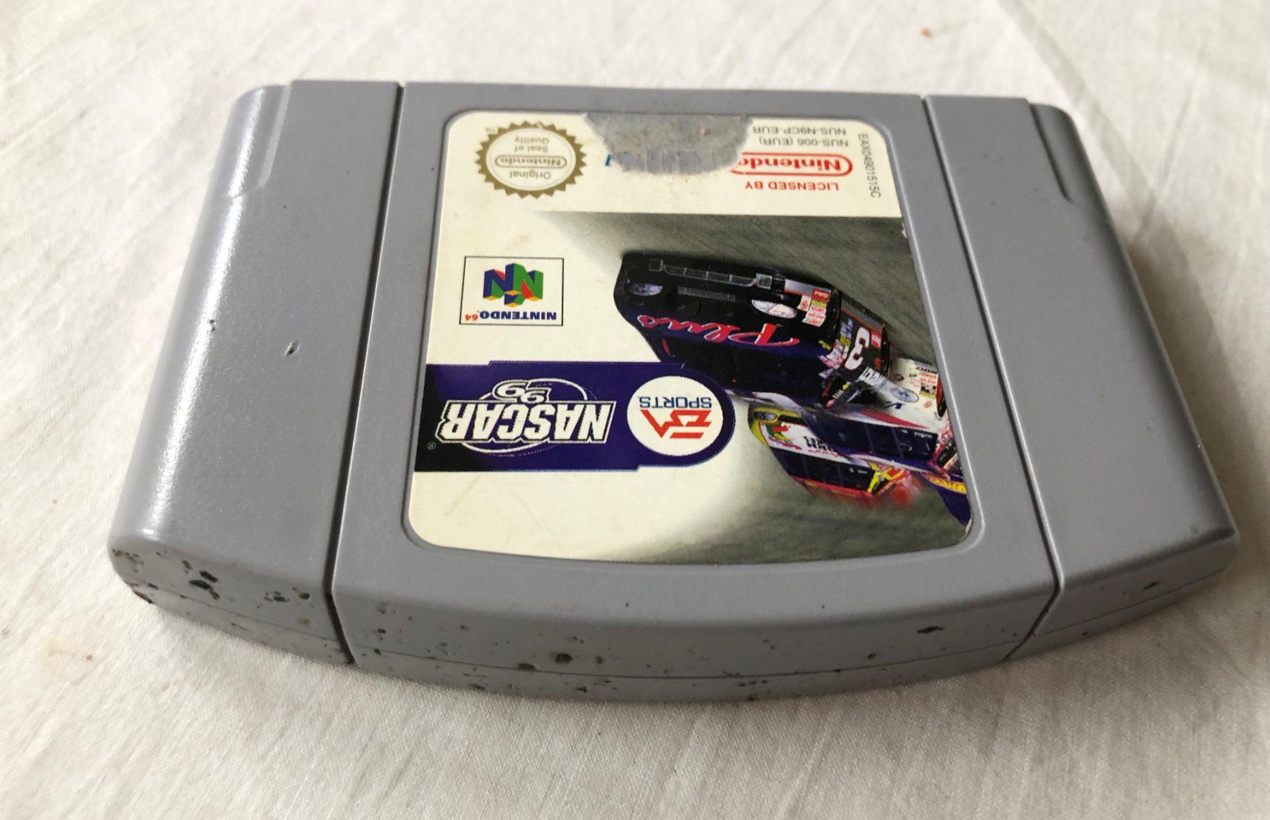 Nintendo Giochi: Nintendo 64 - NASCAR 99 – Usato da Schaffhausen venduto da durruti 2