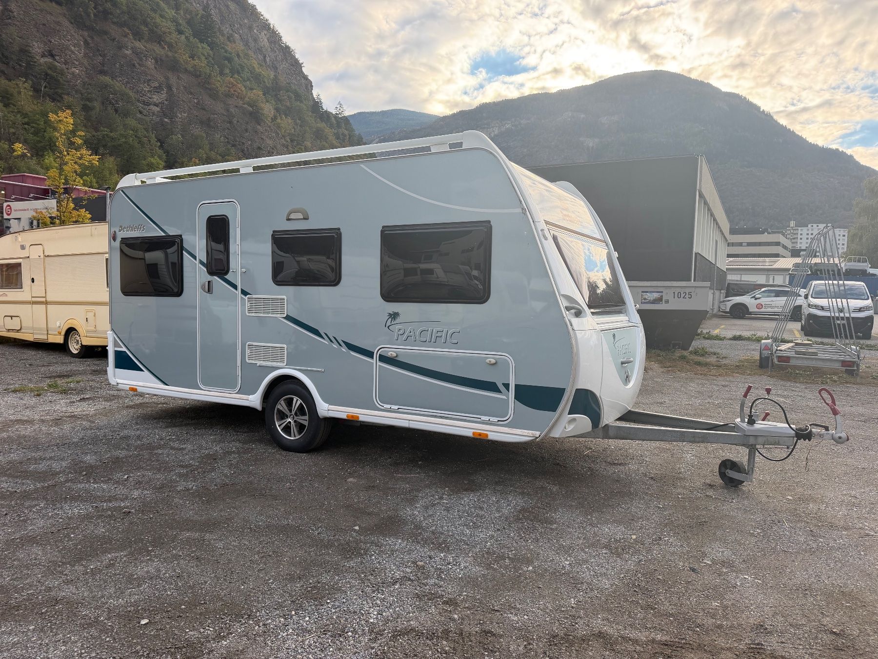 Dethleffs Veicoli da campeggio: Dethleffs Pacific Edition Wohnwagen ab MFK – Usato da Ried-Brig venduto da inf_k7jw