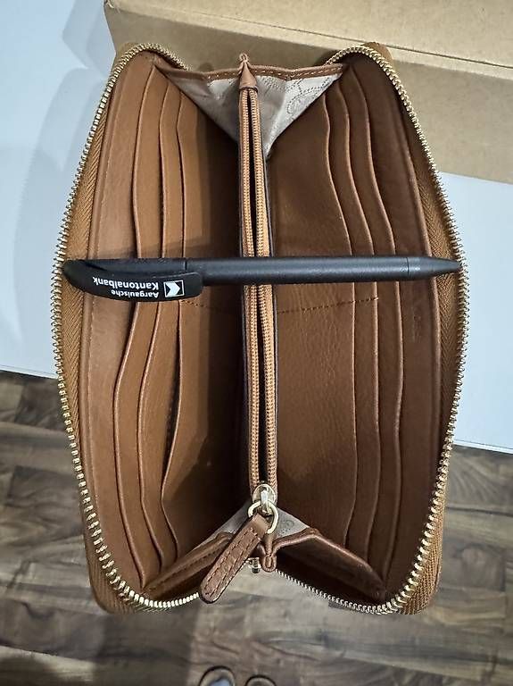 Michael Kors Portamonete: Michael Kors Portmonnaie – Usato da Seon venduto da degus666 2