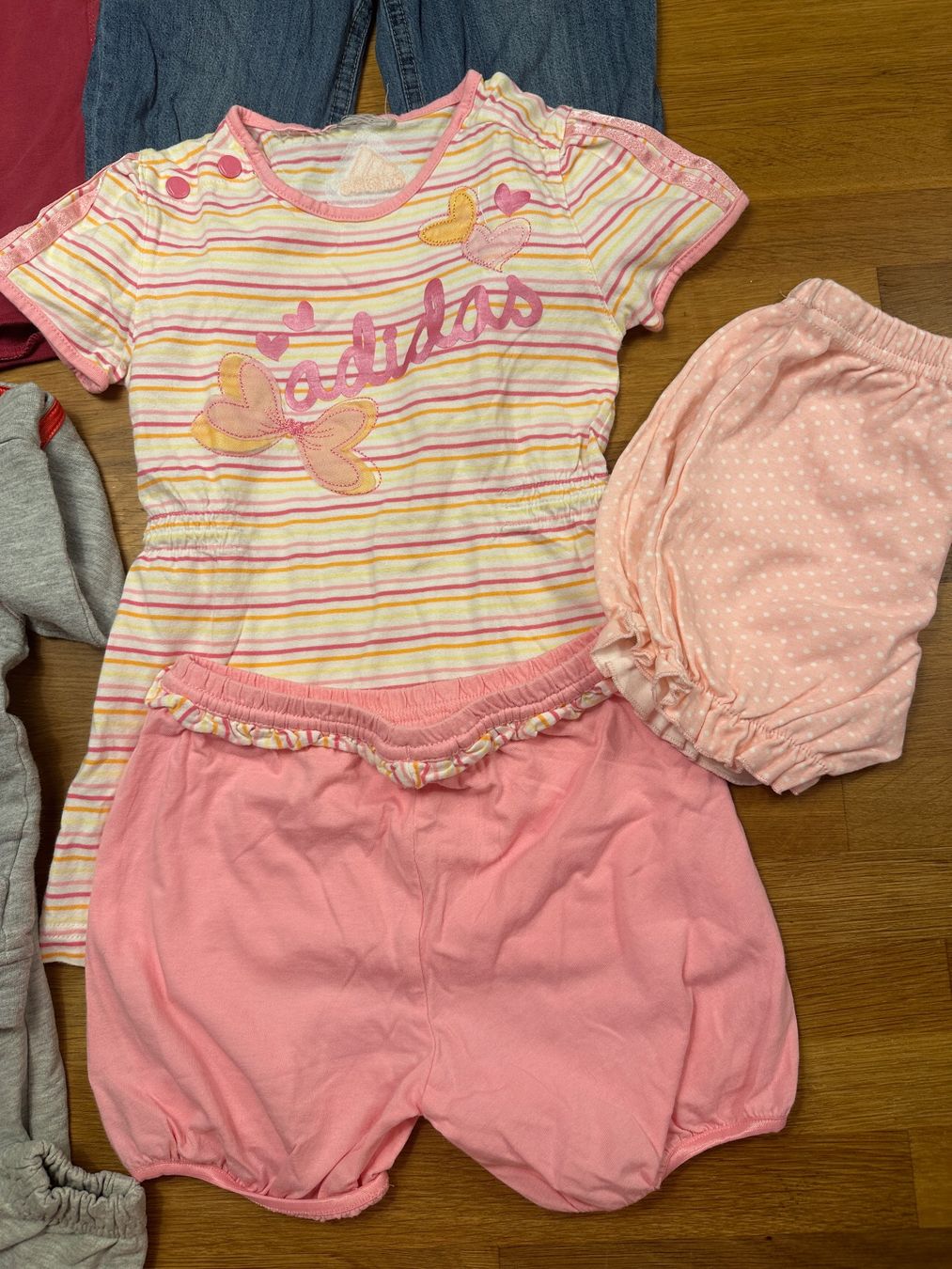 Lotti & Set di vestiti: Mädchen Paket 10  Teile Grösse 86 – Usato da Zürich venduto da JuliaSp 1
