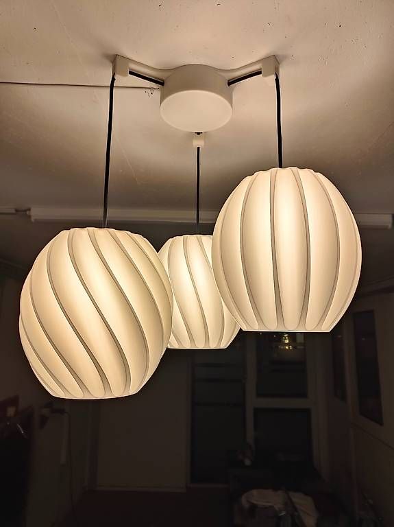 Lampadari & plafoniere: HÄNGELEUCHTE 3-FACH VON ATELIER4B  EIGENES DESIGN – Usato da Roggwil BE venduto da atelier4b 1