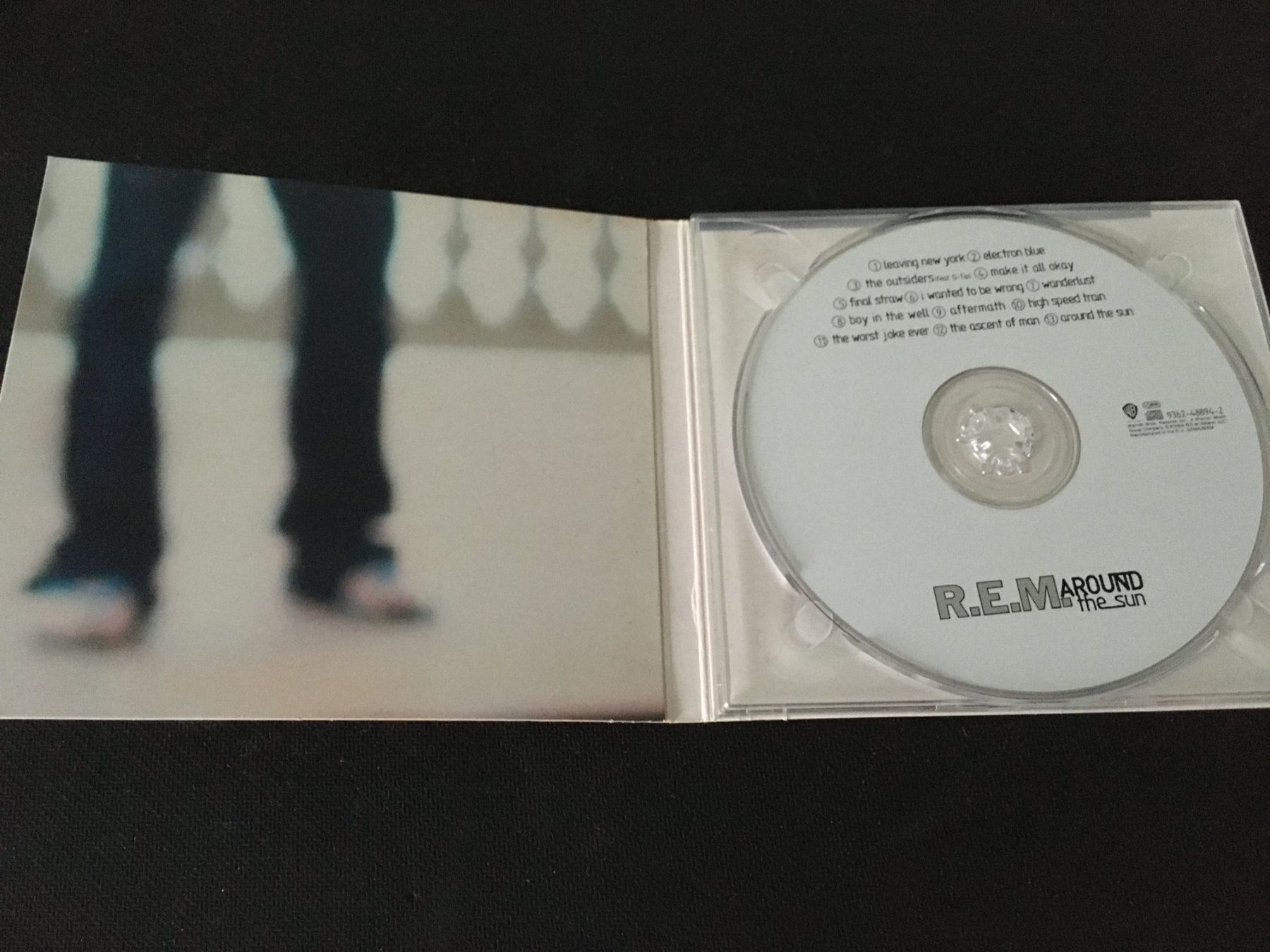 CD: R.E.M. Around the sun -CD- Digipack – Usato da St.Gallen venduto da MedienJoe 1