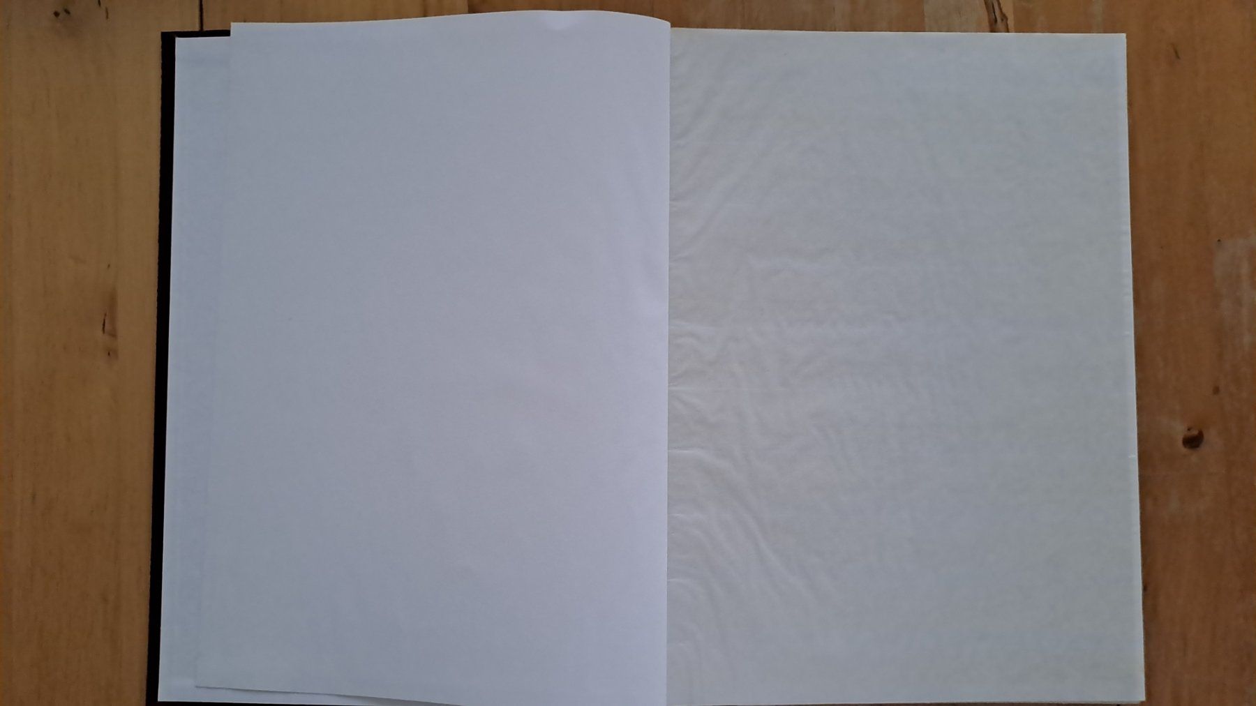 Alben: Briefmarken Album – Gebraucht aus Bergdietikon von Lion-King 2