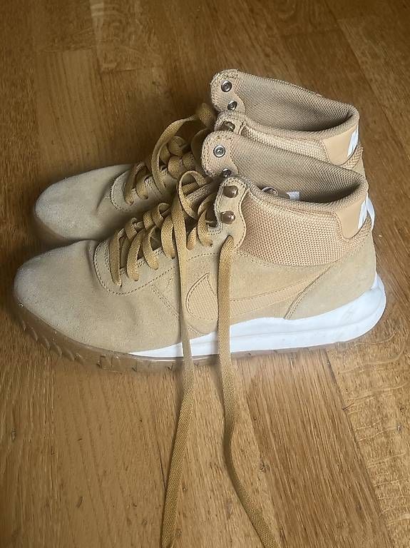Scarpe da uomo: Schuhe jede 15 fr  – Usato da Zurich venduto da eli_jxn7 2