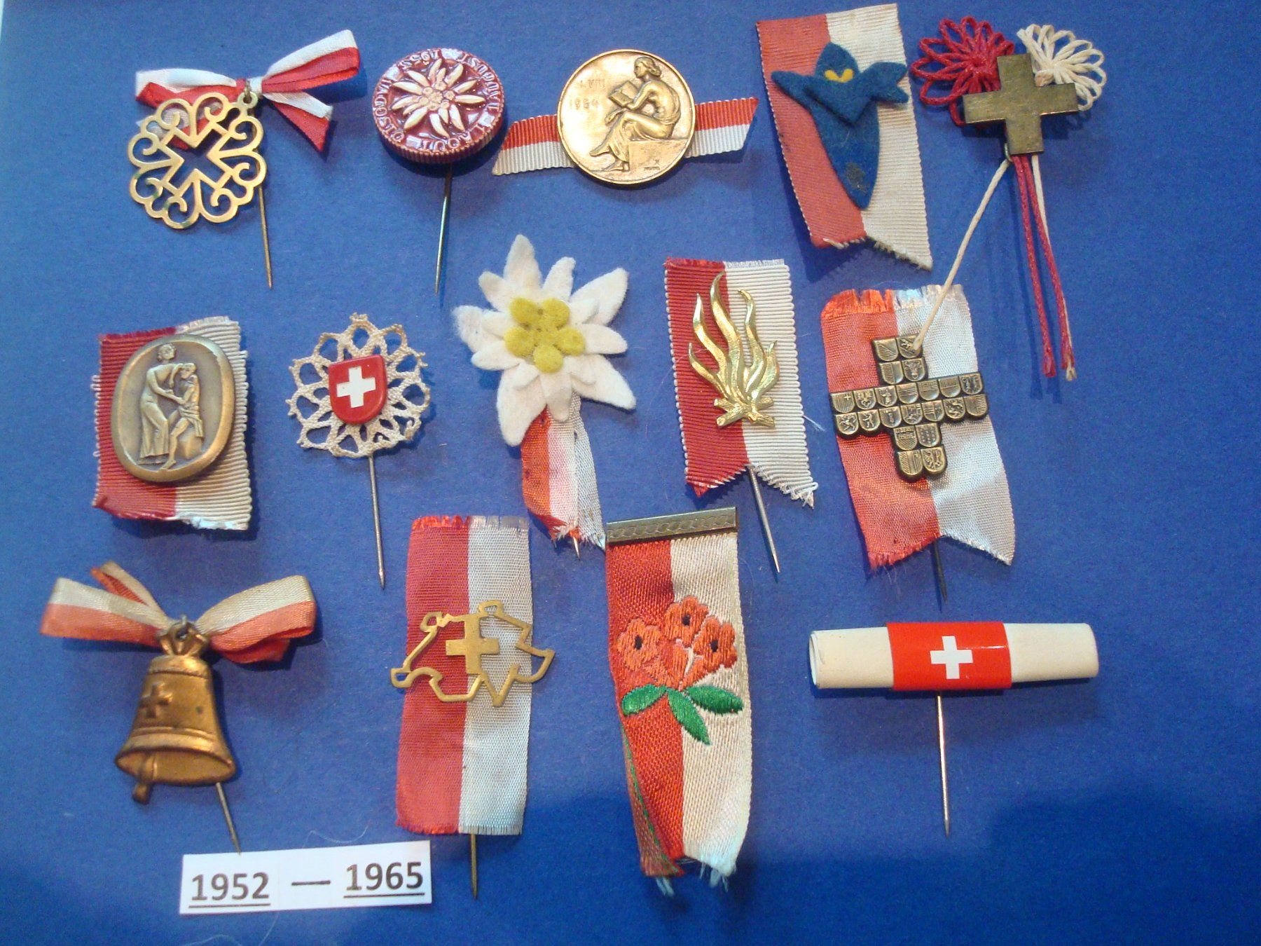 Placchette & Badge: Abzeichen 1. August 1952 bis 1965 – Usato da Riehen venduto da Baerewaegli