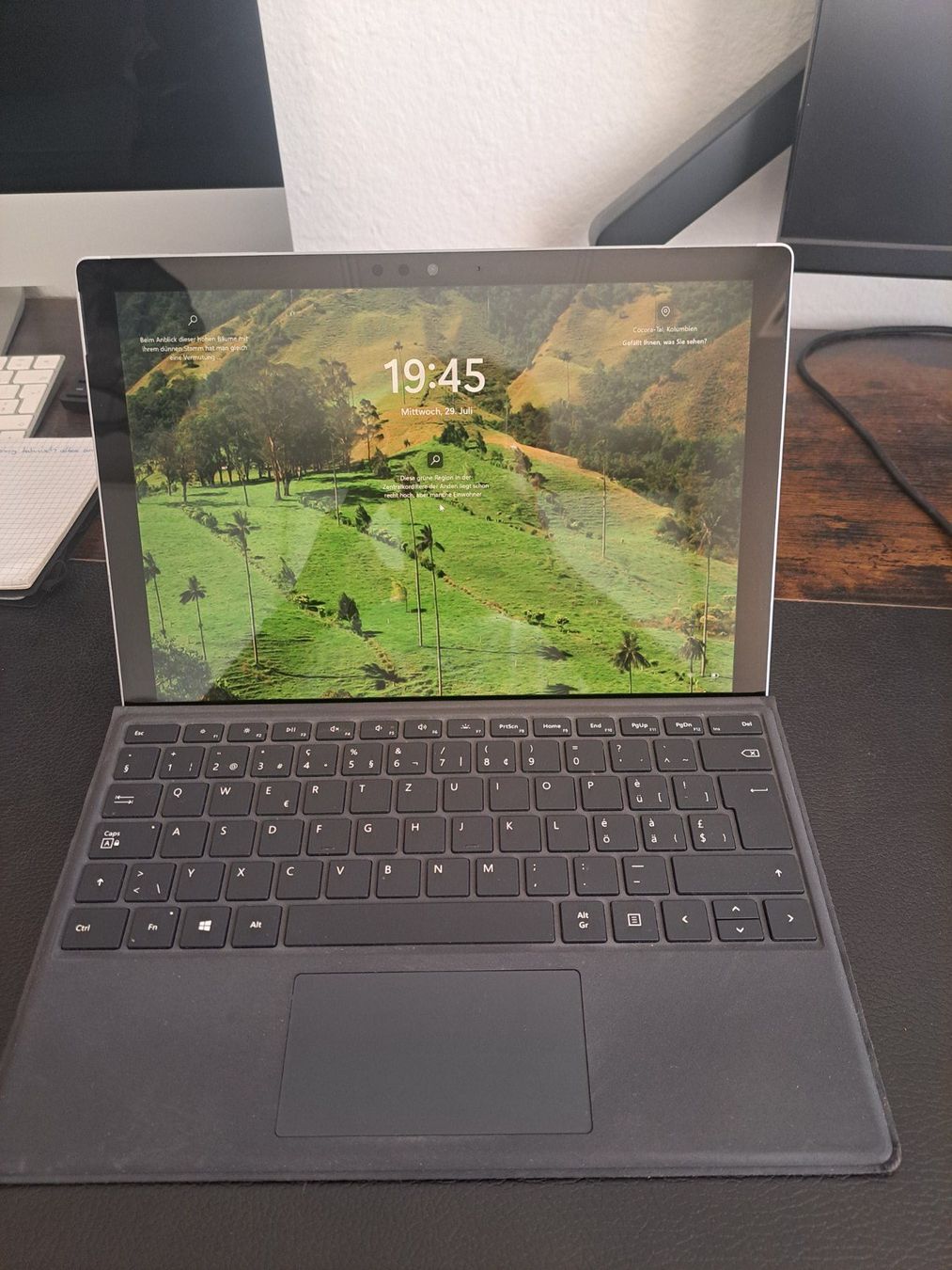 Microsoft Notebook: Microsoft Surface Pro 6 i5 8GB 256GB inkl. Type Cover, Windo – Usato da Sursee venduto da bogi96
