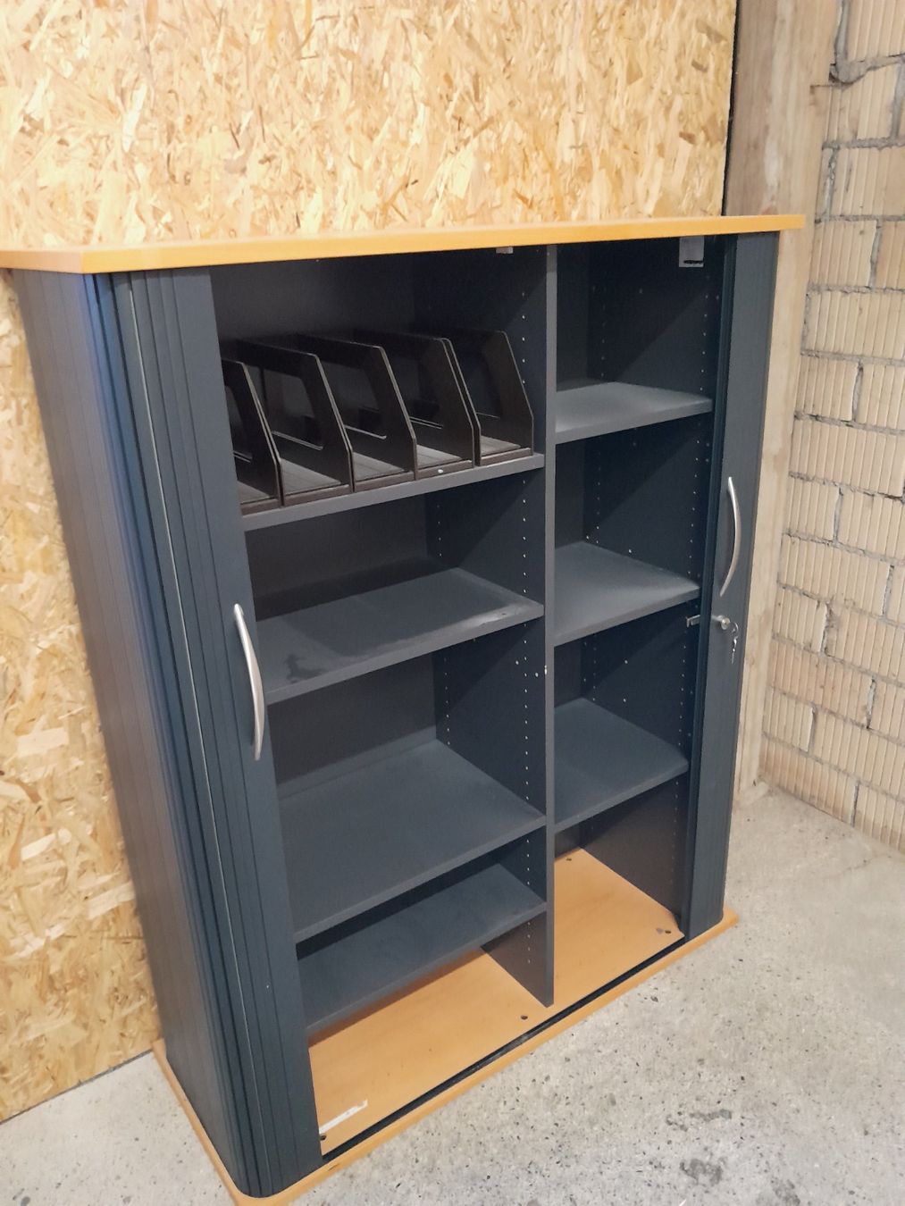 Armoires: Rollschrank – D'occasion à Schmiedrued par Bolligerracing 1