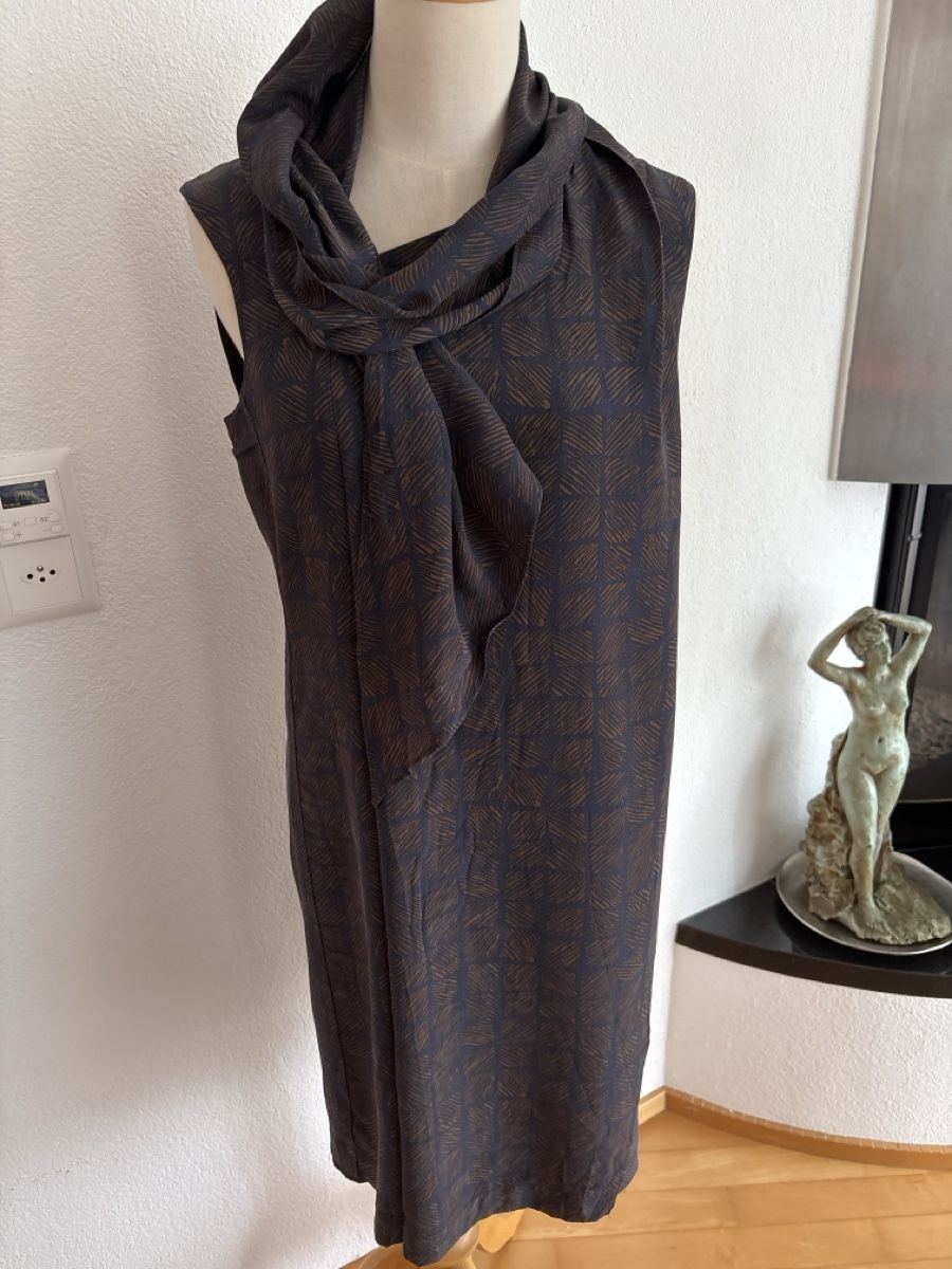 Rosso35 Kleider: Rosso 35 Seidenkleid Gr ital 42, 36 – Gebraucht aus Embrach von Dmoney