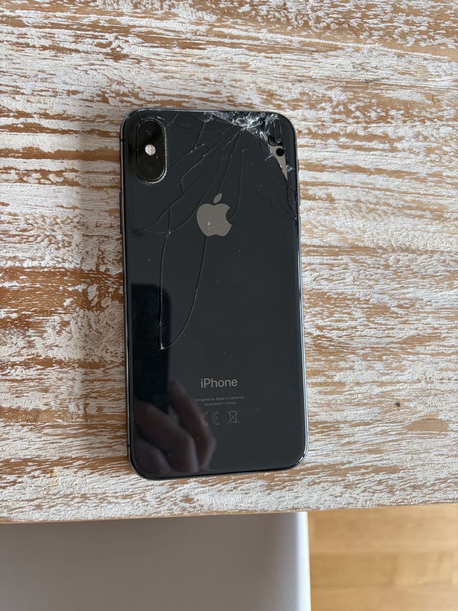 Apple Telefoni cellulari / Smartphones: iPhone XS 64 GB – Usato da Glattbrugg venduto da Wo. 1