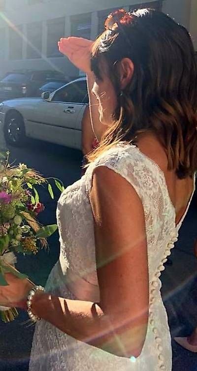 Robes: Brautkleid nur einmal getragen – D'occasion à Bern par alinelangenegger01 3
