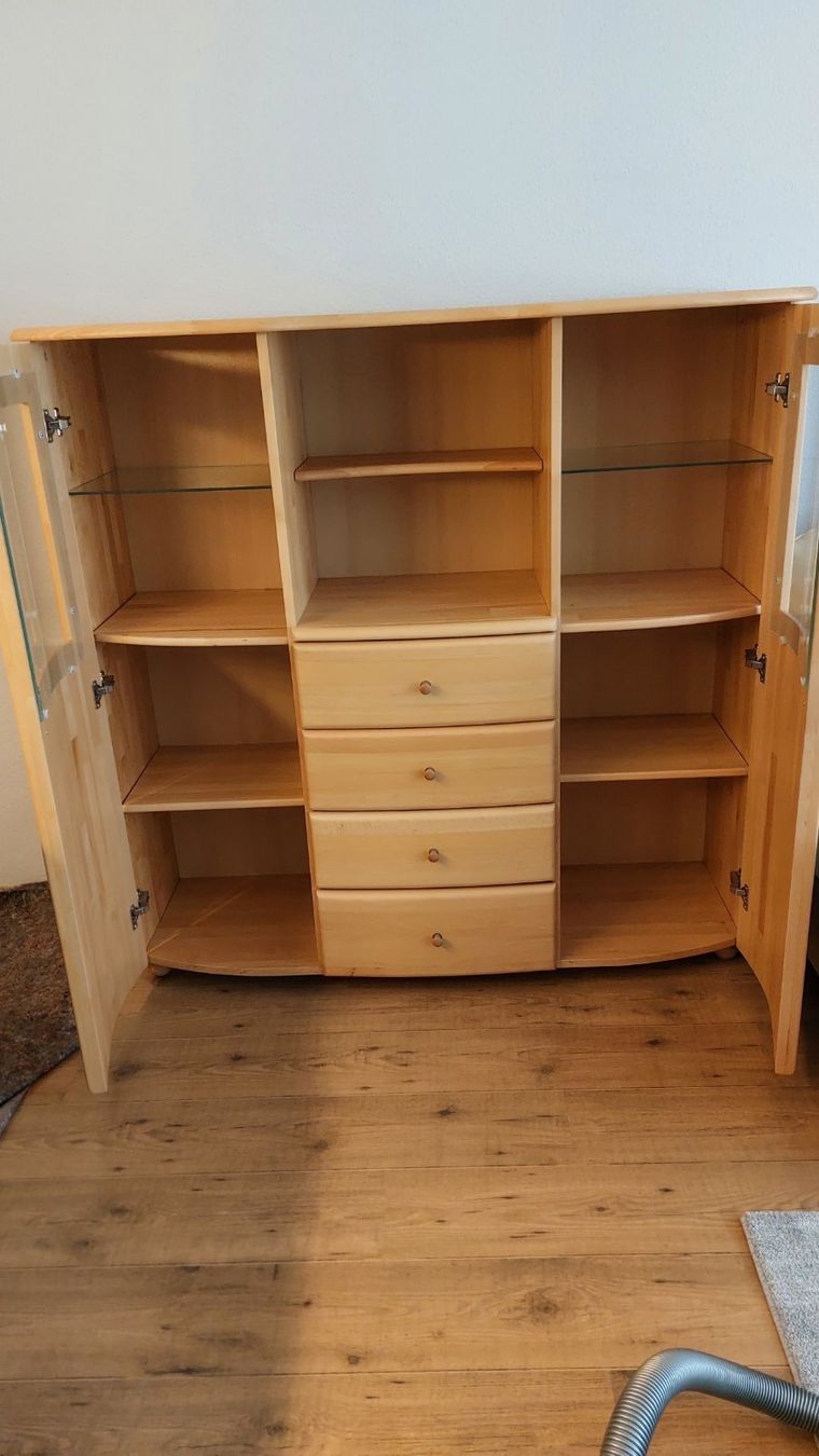 Cassettiere: Highboard Buche massiv – Usato da Bubendorf venduto da RKUD 1