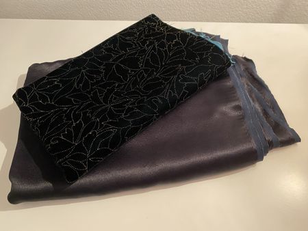 Jetzt noch!!!👗 2 Stoffe: Satinstoff, Samt-Stoff bestickt 👗